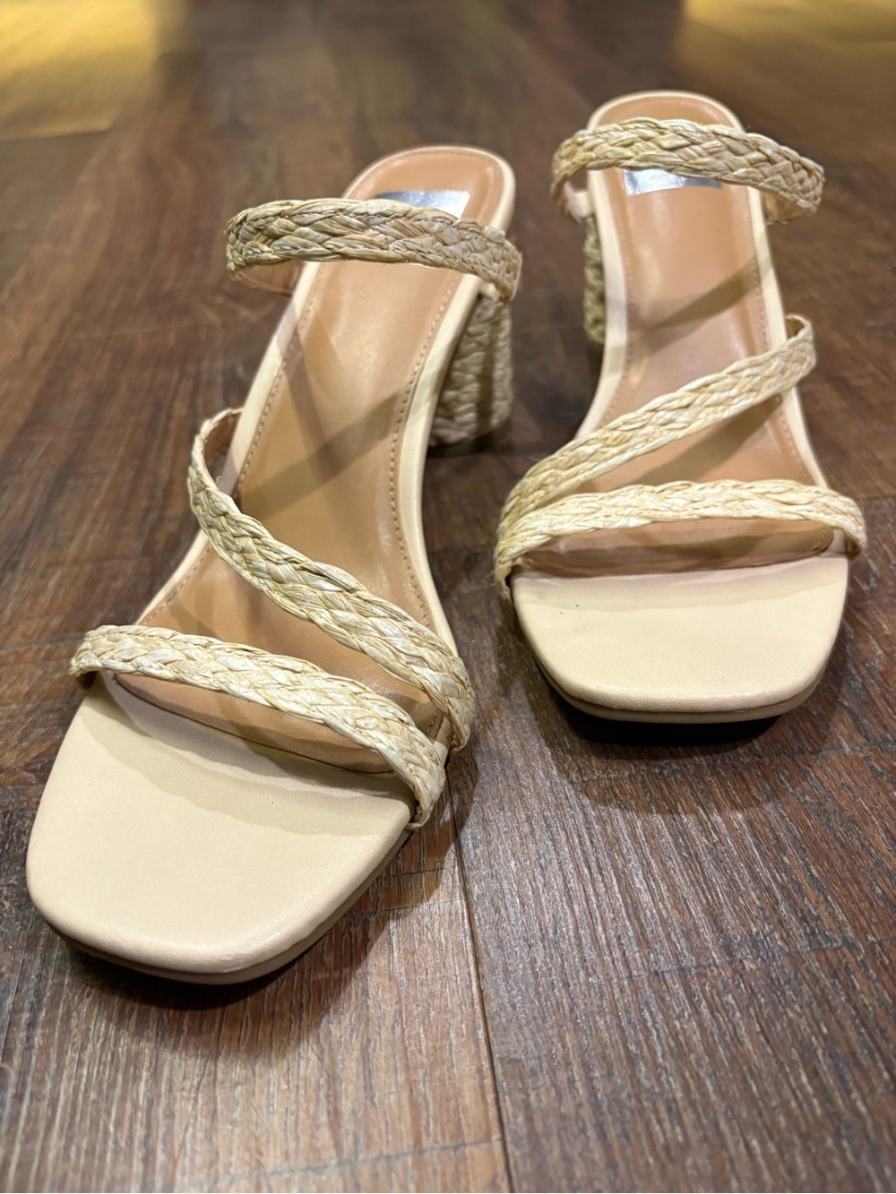 DV by Dolce Vita Minnee Raffia Woven Strappy Block Heel Sandals Size 8.5